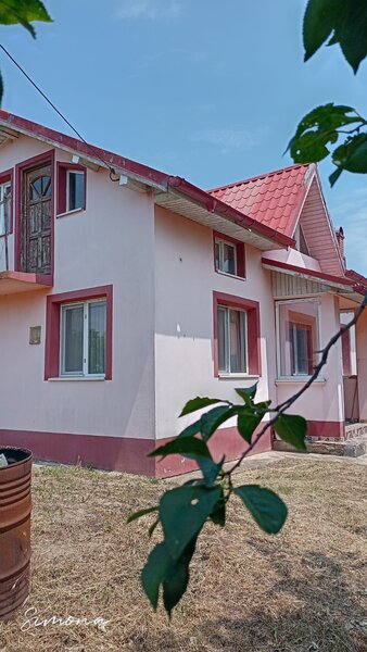 Izvoarele, sat Chiriacu, jud. Giurgiu casa + teren